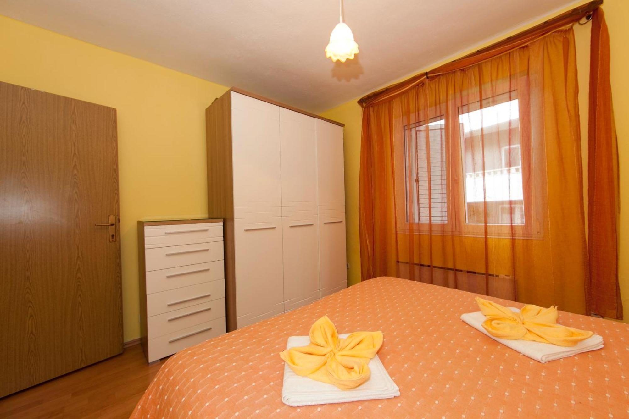 Apartmani Darinka Baška Voda المظهر الخارجي الصورة