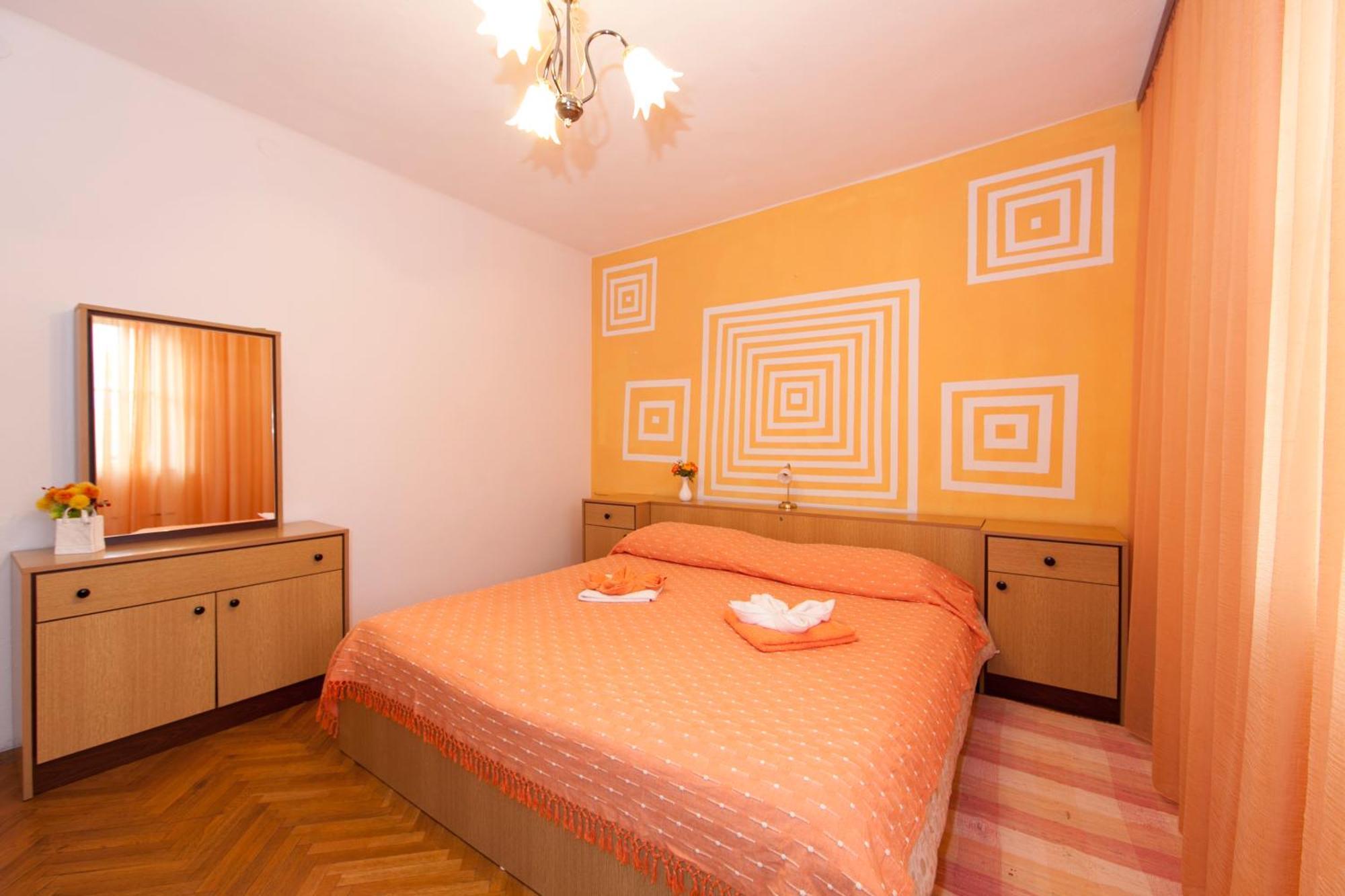 Apartmani Darinka Baška Voda المظهر الخارجي الصورة