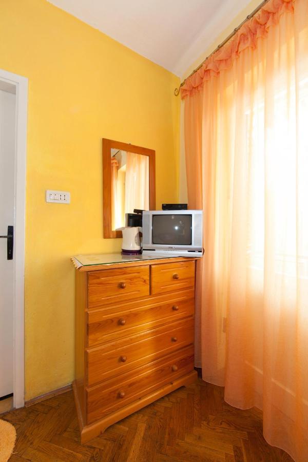 Apartmani Darinka Baška Voda المظهر الخارجي الصورة